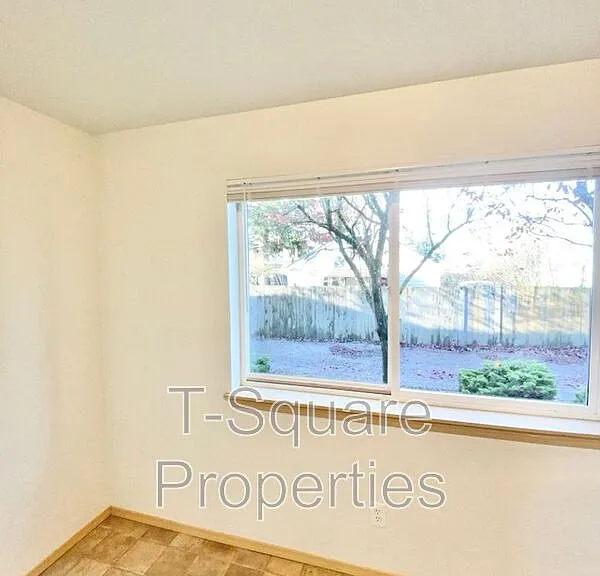 717 Cedar Ave #103 — Photo 9