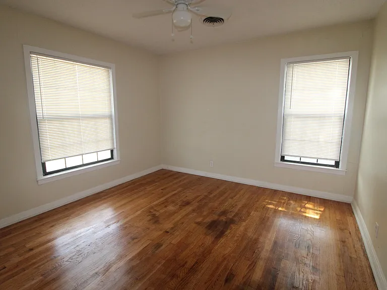 1309 Carol Way — Photo 9