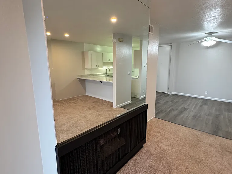 Kula Kai Apartments — Photo 8
