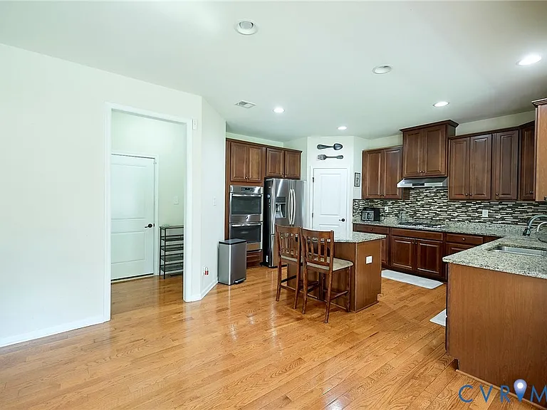 11513 Hainesland Dr — Photo 35