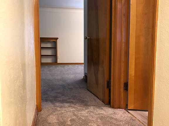 4th image of 3389 Rocky River Dr
