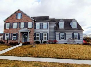 5910 Westover Dr, Mechanicsburg, PA