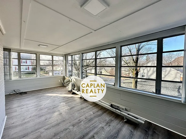 29 Wellington Rd — Photo 6