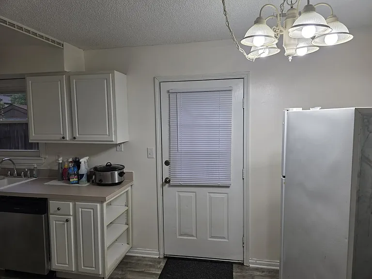4794 Wendler Blvd — Photo 10