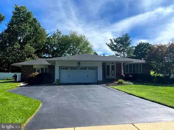 64 Wolfpack Rd, Hamilton, NJ 08619