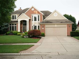 13892 Ironwood Dr, Shelby Township, MI