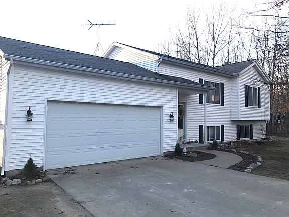 2nd image of 13335 Keller Ave NE