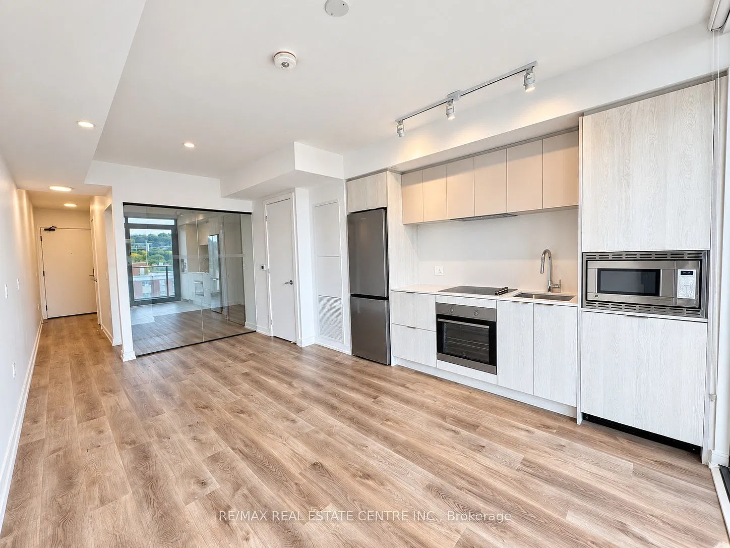 1 bed, $1,600 — Photo 2