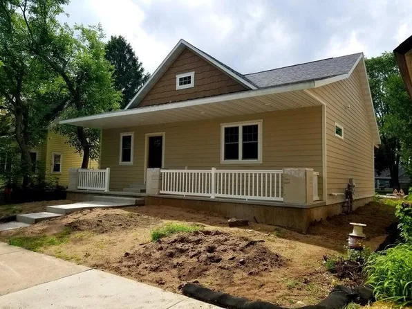 942 Johnson STREET, La Crosse, WI 54601