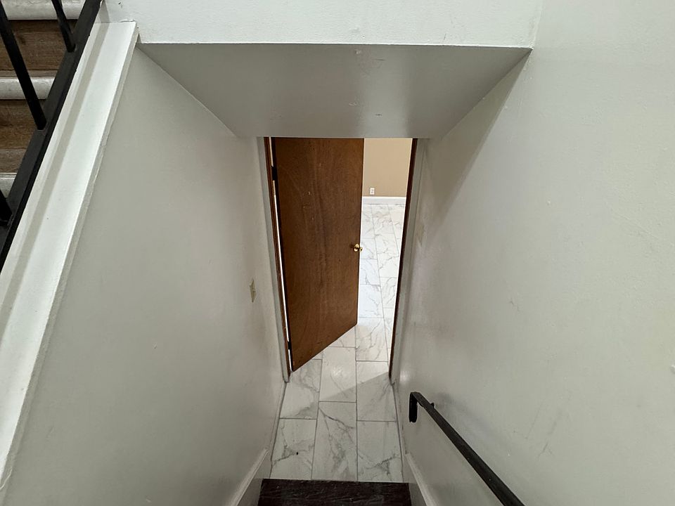 1st image of 1910 Carolina St #2