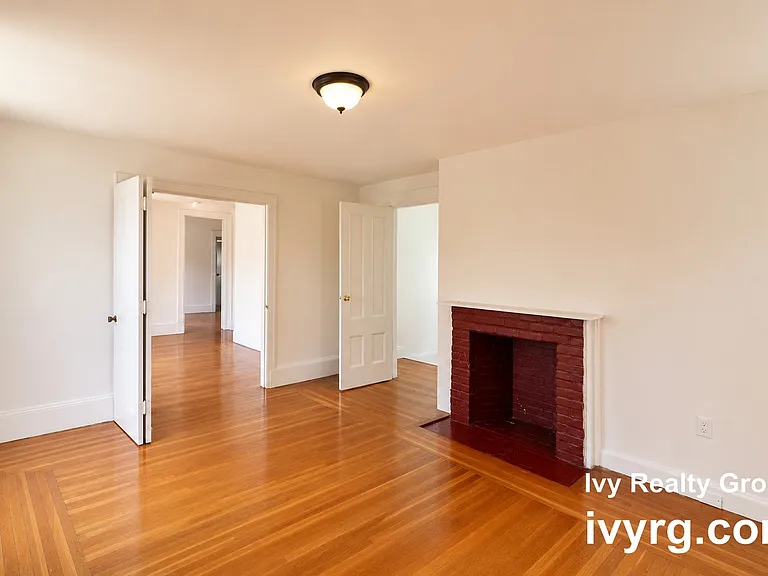23 Mount Vernon St #2 — Photo 7