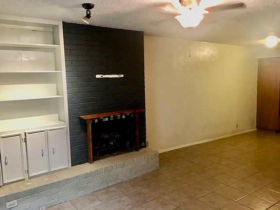 3rd image of 8401 Fathom Cir #A