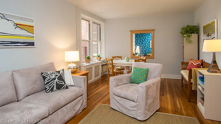 Sold by Garfield Realty  | media 15