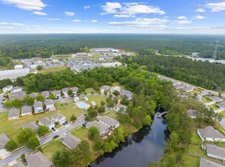 8 Marsh Lndg S, Freeport, FL 32439