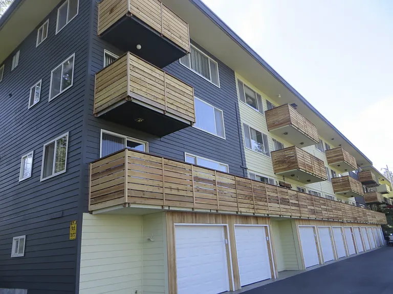 Northwood Apartments — Photo 26