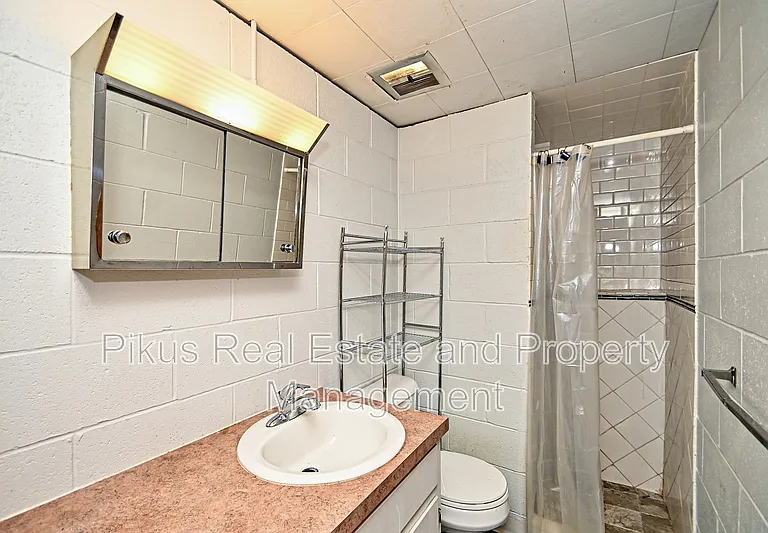 3300 Lake Center St NW — Photo 15