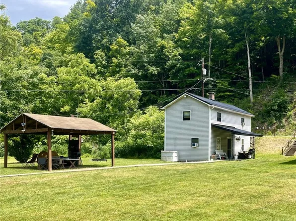 1188 California Dr, Coal Center, PA 15423