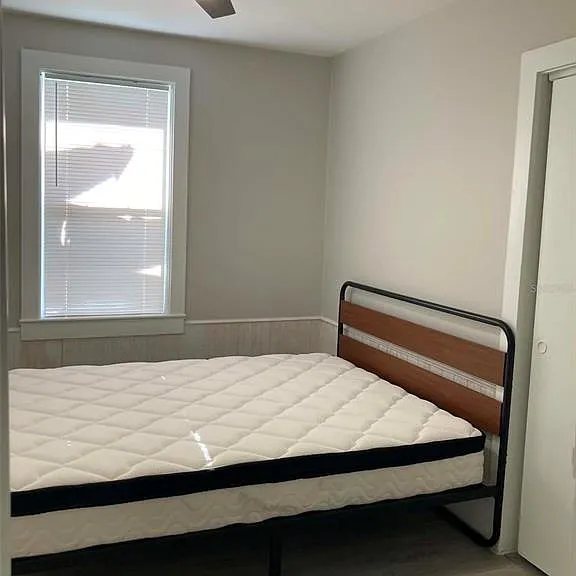31 W Oakwood St #2 — Photo 10