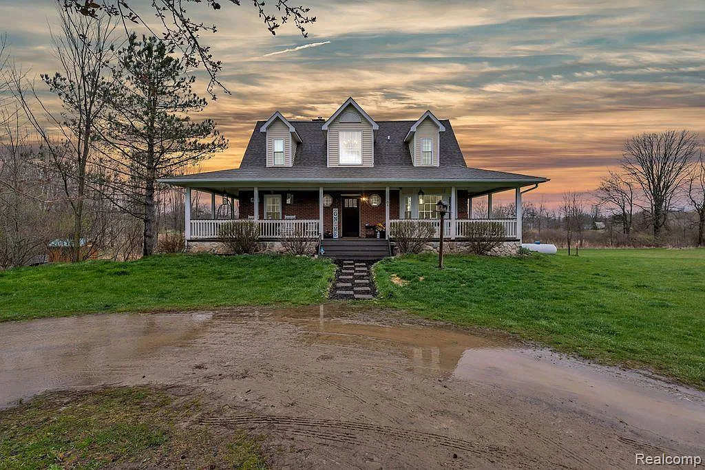 8794 Linda Ray Ln photo 1