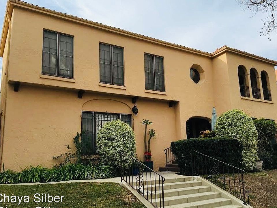 1st image of 121 1/2 N Sycamore Ave #121.5