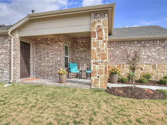 3rd image of 8059 Cool River Dr