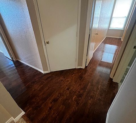 3rd image of 6408 New Harbor Ln