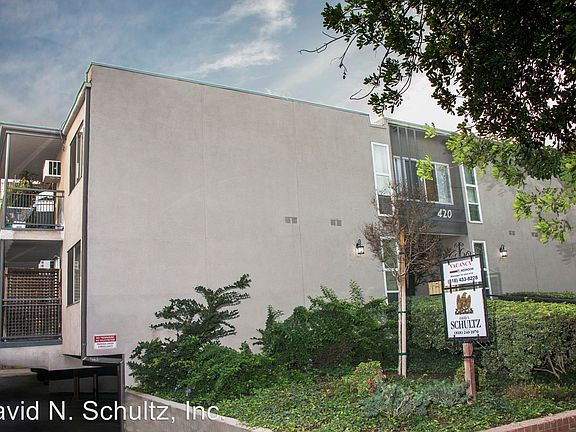 3rd image of 420 Burchett St APT 5