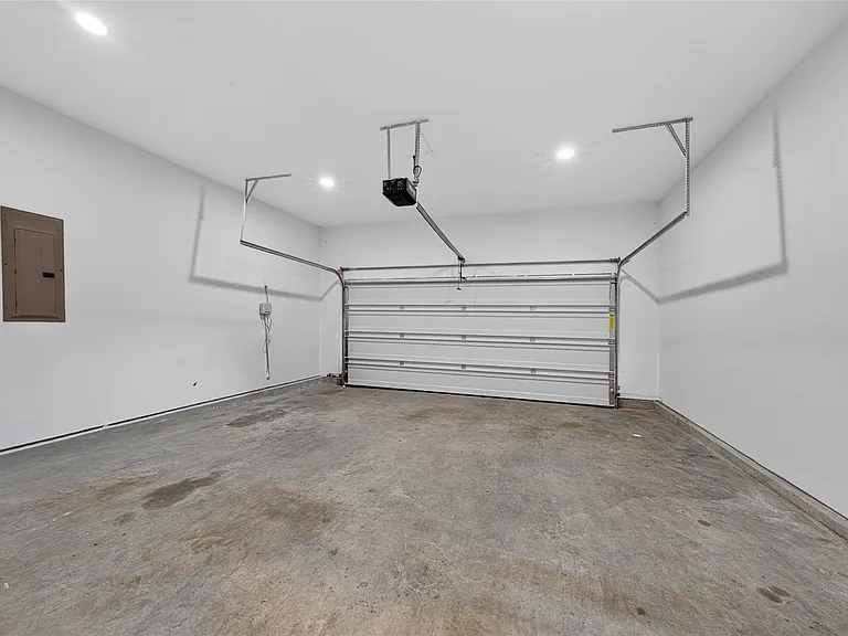 19202 Presa Canyon Dr — Photo 33