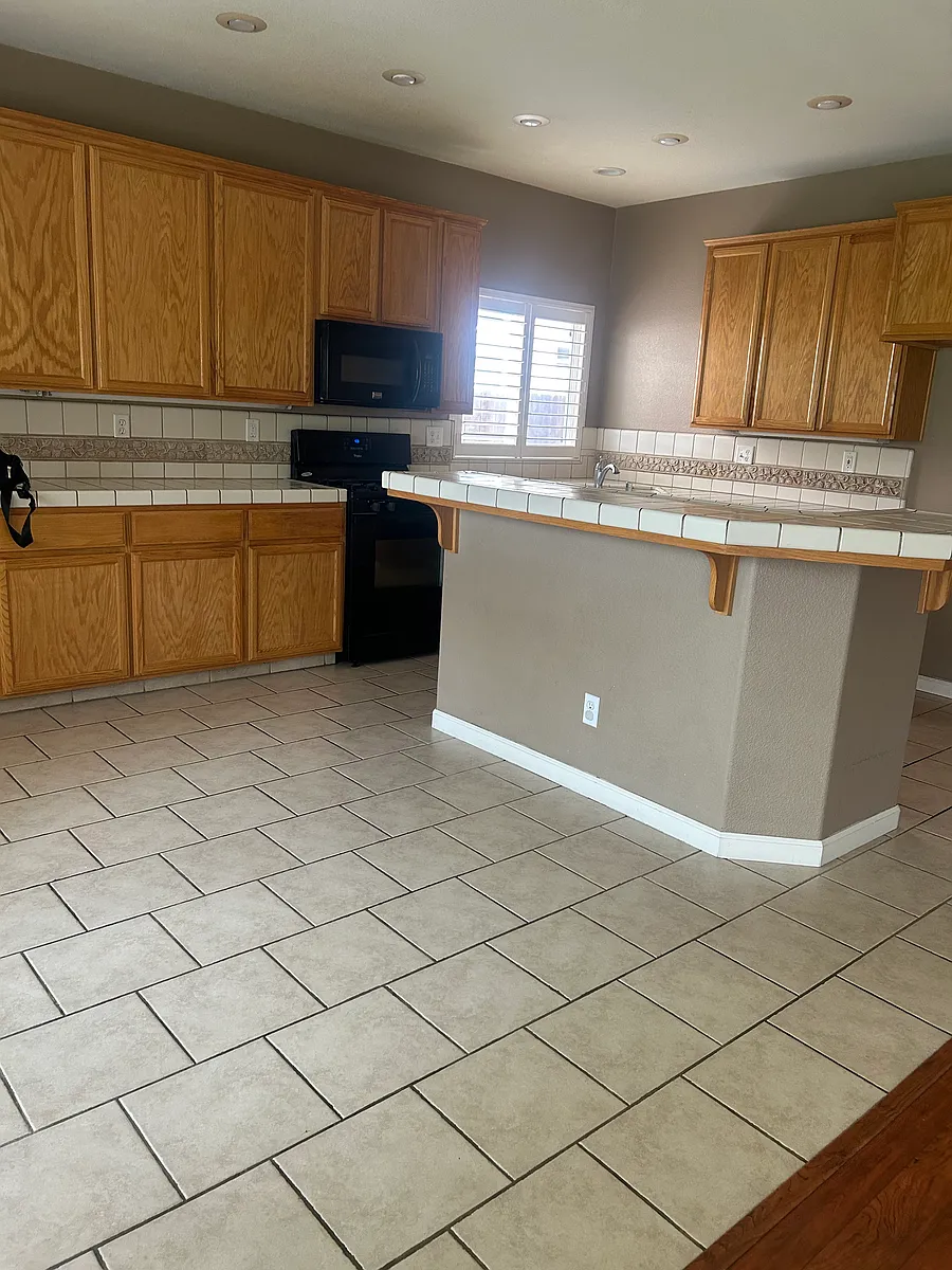Building Photo - 3895 Oak View Ct