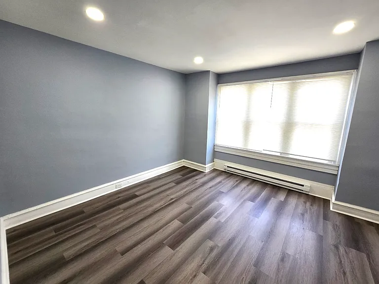 6542 Regent St — Photo 29