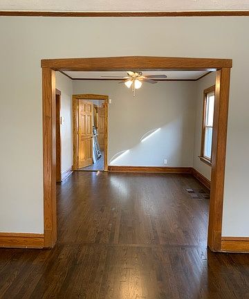 3rd image of 5225 N Leamington Ave