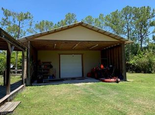 1575 Magnolia Trce, Fort Denaud, FL 33935