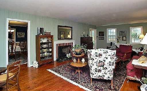 2nd image of 3768 Meadow Ln