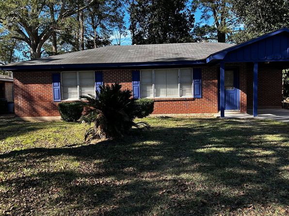 (undisclosed Address)