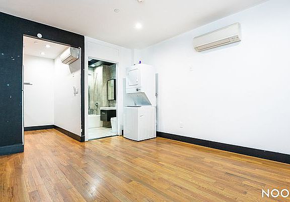 4th image of 562 Park Pl #1D