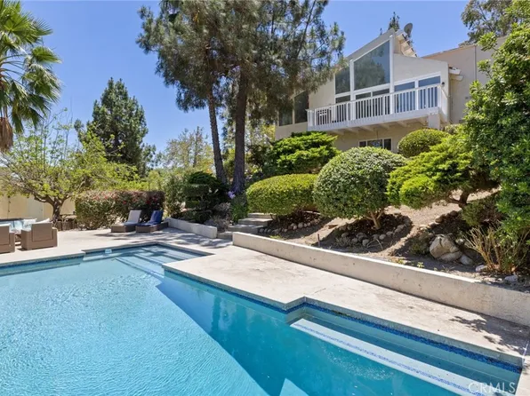 2 Wrangler Ln, Bell Canyon, CA 91307