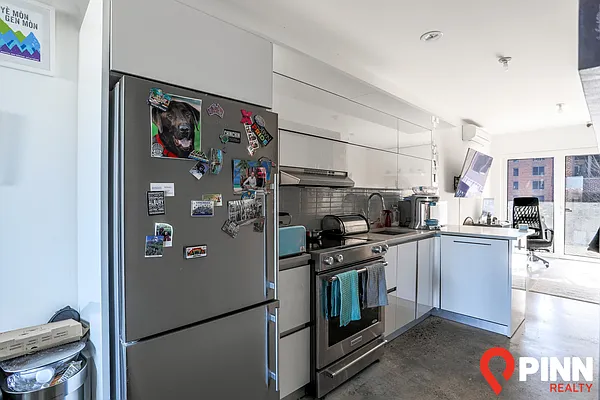 Rented by Pinn Realty | media 8