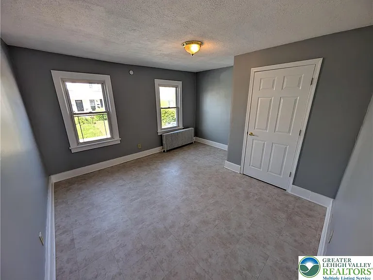 1108 3rd St — Photo 11