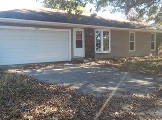 4032 S El Salvador Ave, Springfield, MO 65807