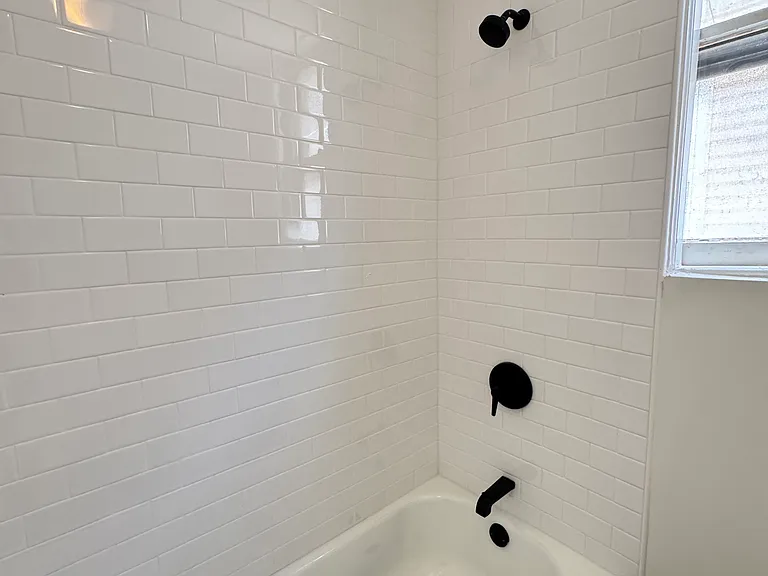 29 Cedar Ave #1 — Photo 4