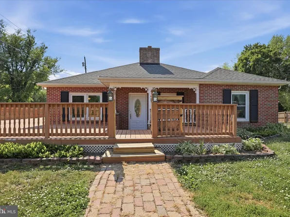 297 Euclid Ave, Charles Town, WV 25414