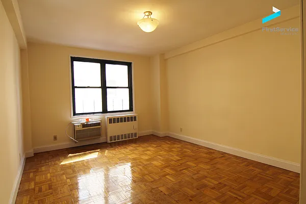 Rented by FirstService Realty (legacy) | media 19