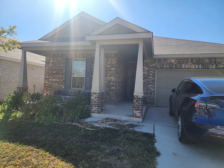 1929 Th Johnson Dr — Photo 1