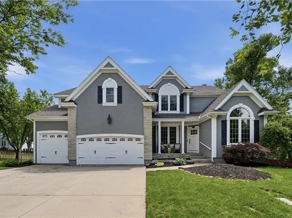 7221 Mullen Rd, Shawnee, KS 66216
