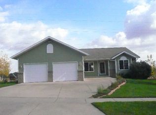 263 Jennifer Ln, Fall River, WI 53932