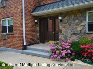 36 Bay Ter APT 2C, Staten Island, NY 10306