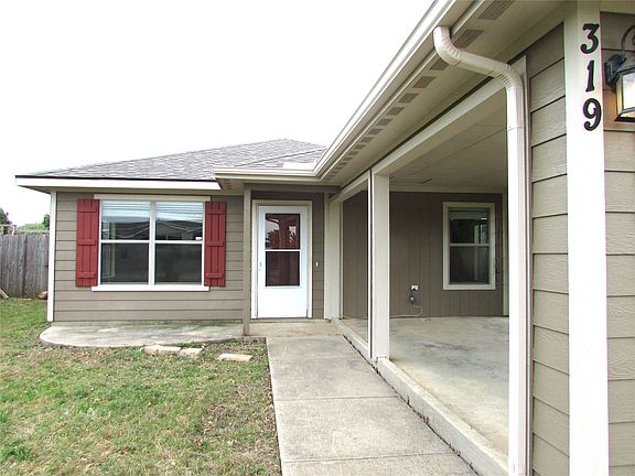 2nd image of 319 Candlewood Cir