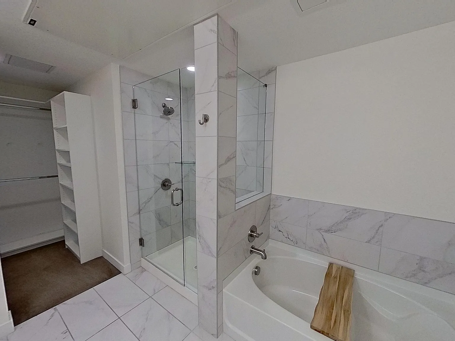 2 bed, 1135 sqft, $2,300 — Photo 1