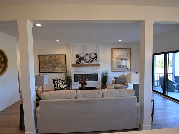 2nd image of 1401 Howard St #Zancd