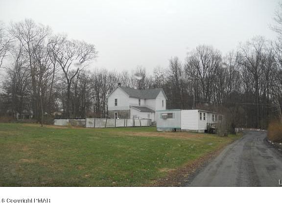 3rd image of 3310 Hazen Ave